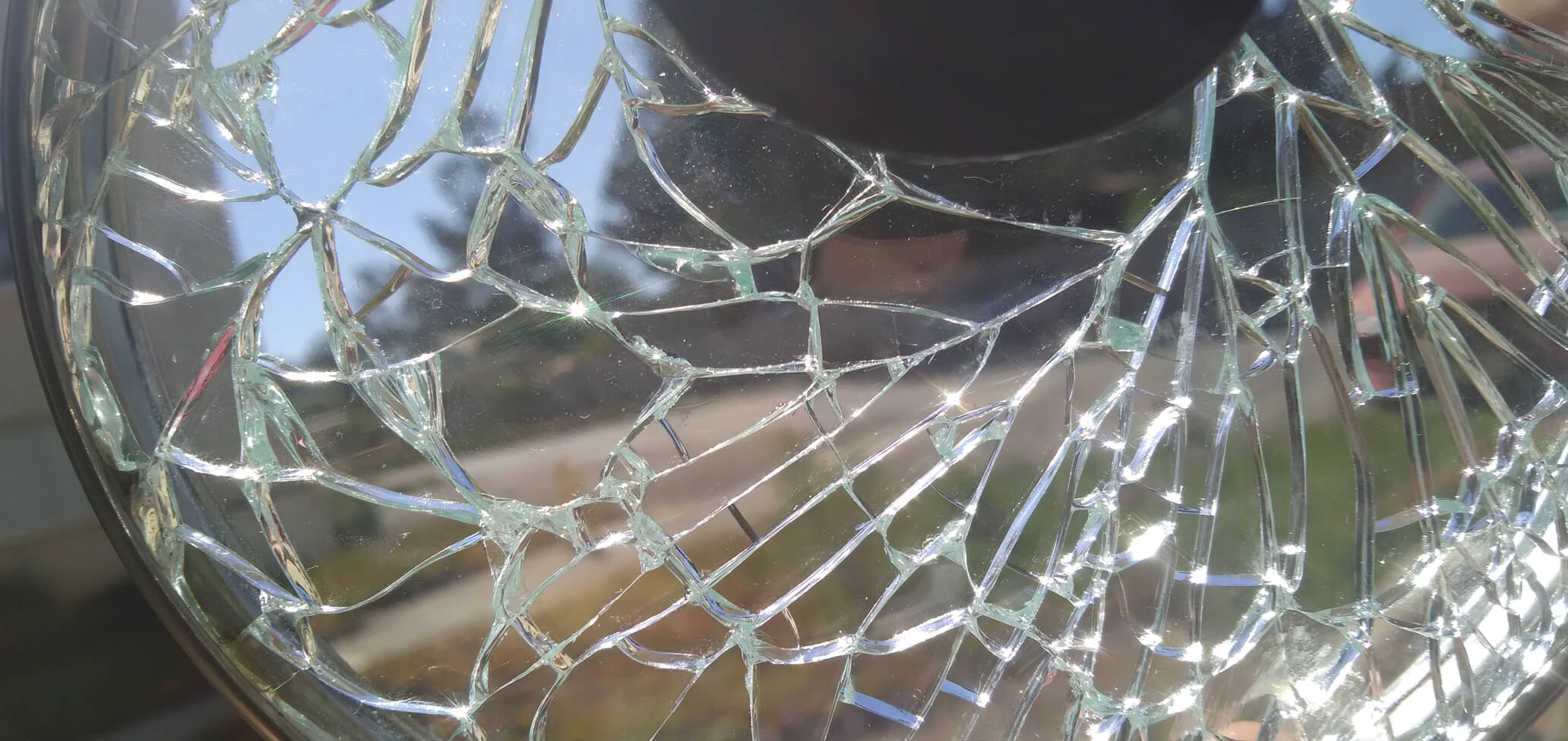 Ilusiones Resquebrajadas